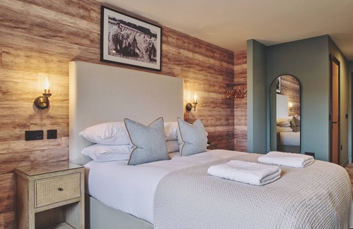 Watnall Hotel | The Barn Hotel