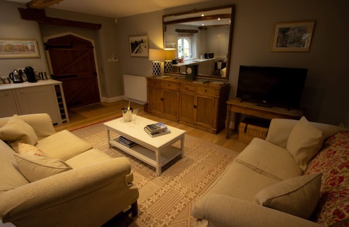 Whichford House | The Barn, Stourton