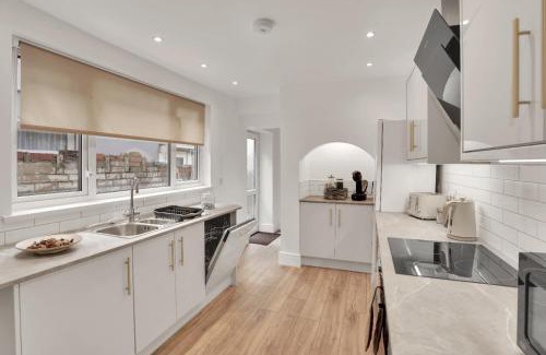 Butetown House | The Bay Escape -Lovely 3bd house