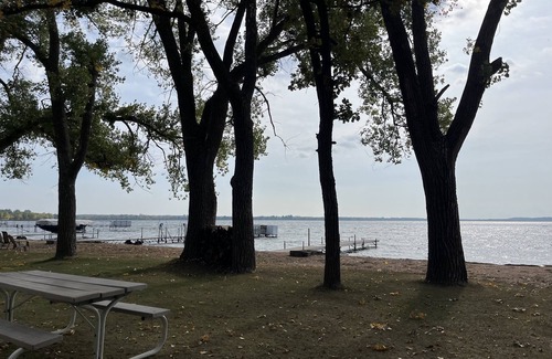 Perham Cabin | The Bayside cabin on the sandy shores of Big Pine Lake. Breathtaking views!