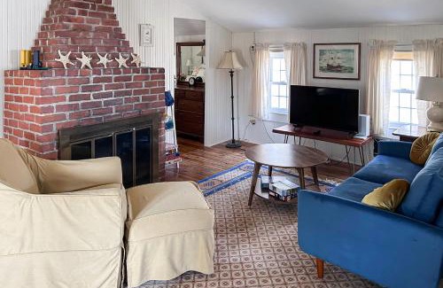 Plymouth House | The Beach Bunny Cottage