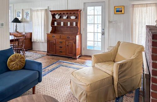 Plymouth House | The Beach Bunny Cottage