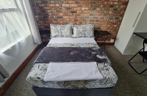 Quigney Beach House | The Beach Hide