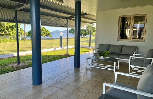 Kurrimine Beach House | The Beach House - Kurrimine BeachnFamily- Friendy Beachfront House