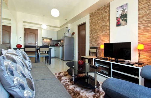 Bangkal Condo | The Beacon 1Br for 4, Arnaiz Tower