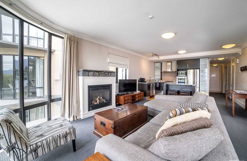 Queenstown Apartment | The Beacon - 2 Bedroom Luxe Apartment