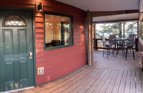 Ketchikan Apartment | The Bear Den. Water view, eagle view, deer and black bear, cover deck and BBQ.