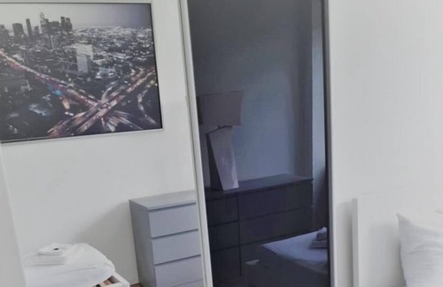 Bramfeld Apartment | The beautiful apartment no. 6 is a 3-room apartment for max. 4 people and is located in our apartment house Haldesdorfer Straße.