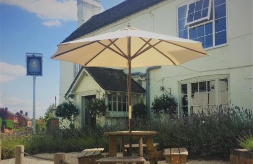 Lower Wick Bed & Breakfast | The Bell Inn