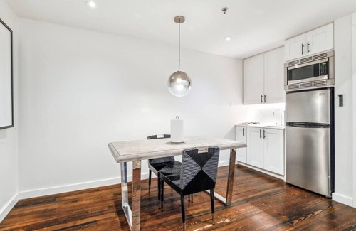 Irish Channel Apartment | The Belle on Magazine