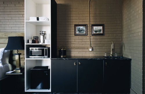 Tyler Park Apartment | The Bellwether Hotel