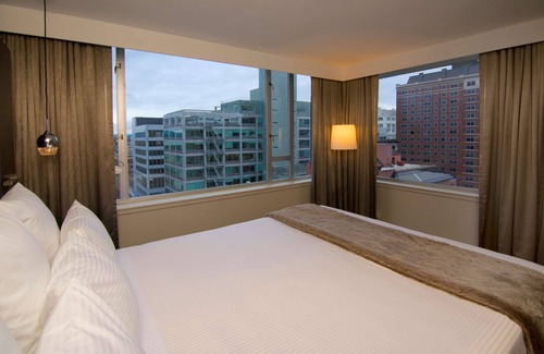 Downtown Portland Hotel | The Benson Portland, Curio Collection by Hilton