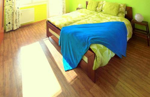 Cesky Krumlov Apartment | The best CASTLE VIEW-bus station, parking, center