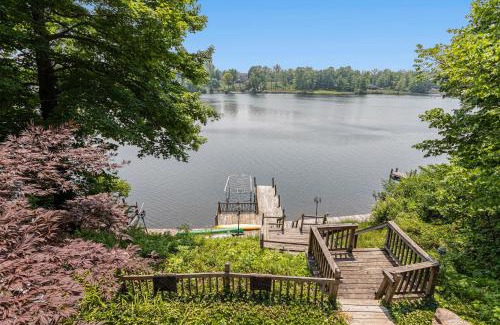 Berrien Springs House | The Big Blue Lakehouse