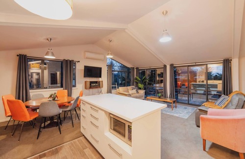 Lake Tekapo House | The Birch - 3 Bedroom Cottage