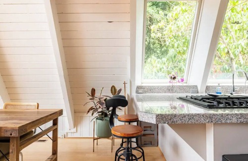 Scotts Valley House | The Bird House - A Santa Cruz mountain home retreat.