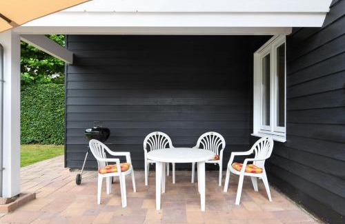 Zeewolde Villa | The Black House - Luxurious Holiday Villa Zeewolde