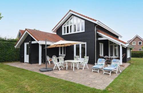 Zeewolde Villa | The Black House - Luxurious Holiday Villa Zeewolde