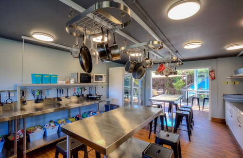Queenstown City Centre Hostel | The Black Sheep Backpackers