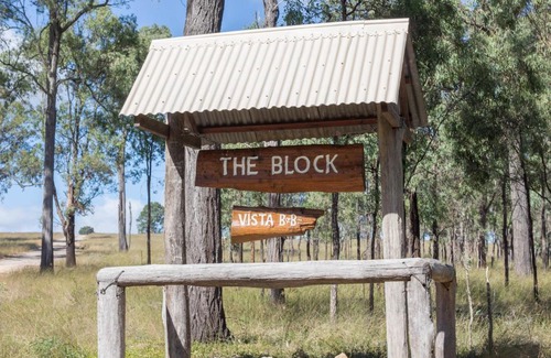 Bullcamp Bed & Breakfast | The Block Vista B&B