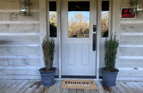 Camden House | The Blue Barn Lodge: Unit 2 Beautiful & Spacious