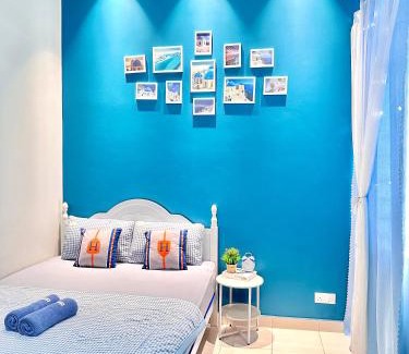 Sungai Pelek House | The Blue Memories Homestay with Mediterranean Style