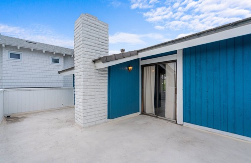 Del Mar House | The Blue Pearl - 2 minute walk to the beach!