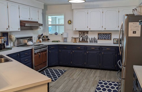 Chandler House | The Blue Pelican Lake House