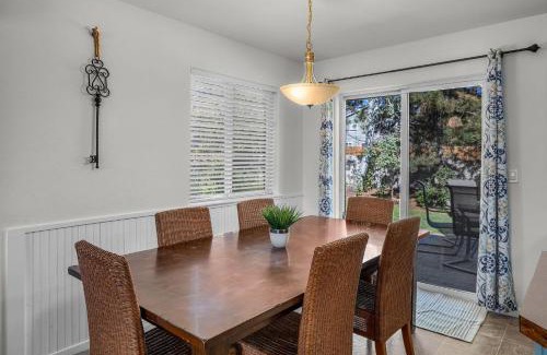 Orchard District House | The Blue Rhodie
