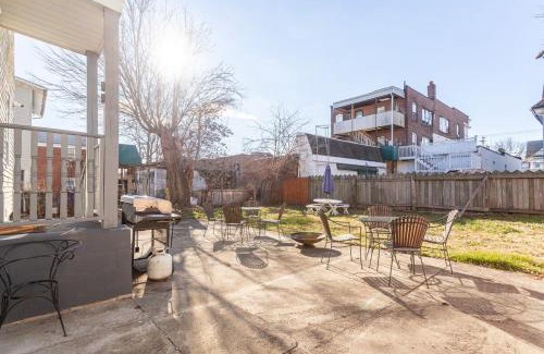 Brooklawn - St. Vincent Apartment | The Blue Sapphire 2BR 2 King beds & ample backyard
