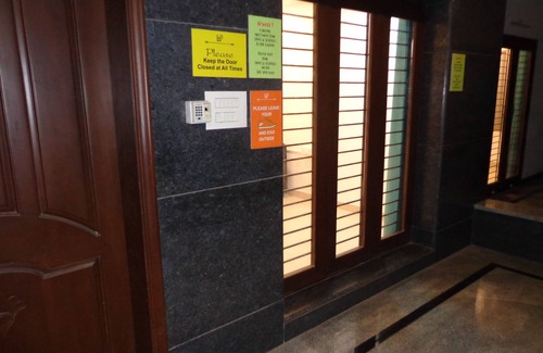Porur House | The Blues Hospitality Porur Gardens King Room
