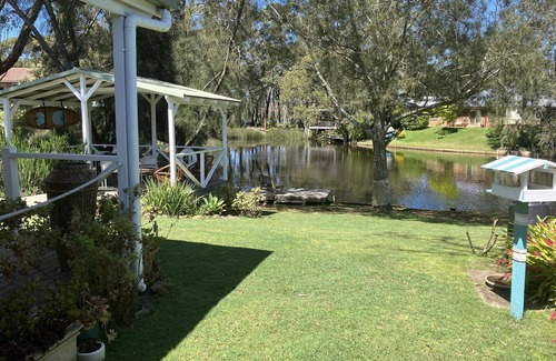 Lake Conjola House | The Boardwalk - tranquil setting by the water