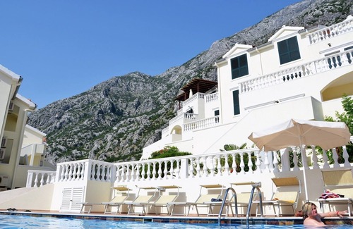 Dobrota Apartment | The 'Boka View' Sleeps 4 (2 Bedroom)