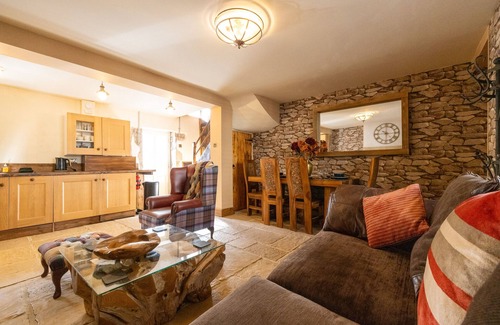 Morecambe Cottage | The Bolt Hole - Blending Original features & Modern luxury, 1 minute to beach