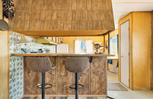 Bombay Beach House | The Bombay Beach Institute: Surreal 3BR Art House by the Salton Sea, WiFi & A/C