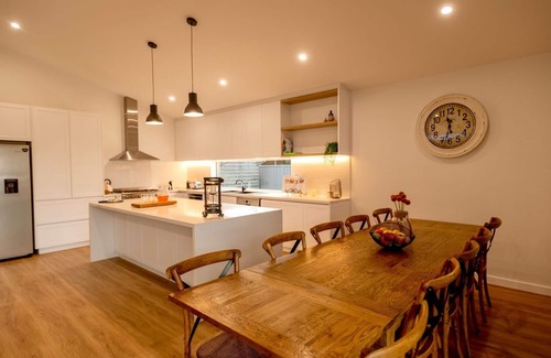 Porepunkah House | The Bonnie Ray - This brand new gem is a masterpiece of style and design.