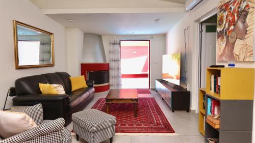 Kontos Villa | The Bordeaux Door
