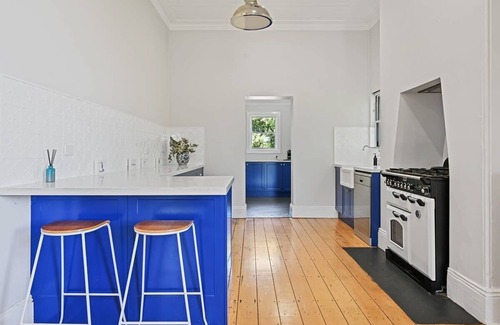 Borenore House | The Borenore Inn | Historic Charm, Entertainer