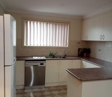 Tumut Apartment | The Bottlebrush