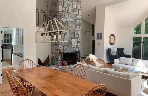 Watch Hill House | "The Boulders" - A Watch Hill Five Bedroom House