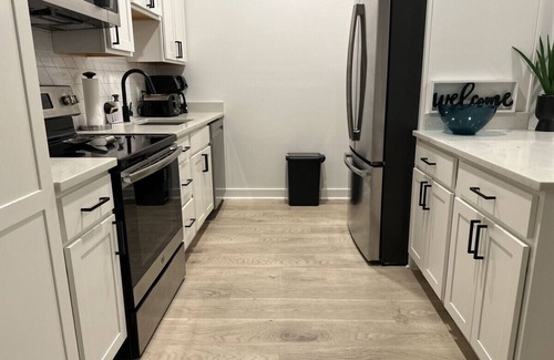 Fells Point Apartment | The Bow – Your Chic Urban Retreat in Fells Point, Baltimore!