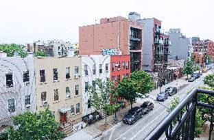 Greenpoint Hotel | The Box House Hotel