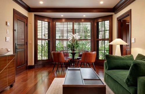 Palm Beach Hotel | The Brazilian Court Hotel