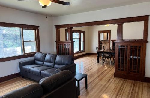 Sidney House | The Brewery House-Best Location!