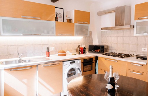 Pre Apartment | The Bright Nest Aquarium - Genoa Historical Center