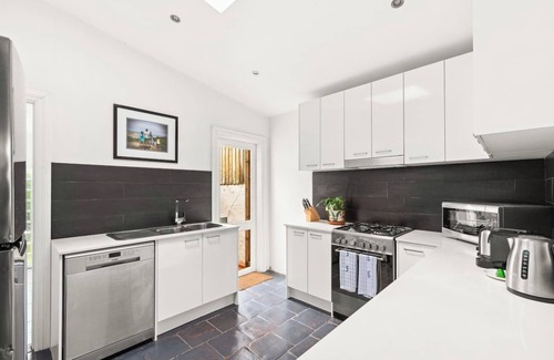 Alexandria House | The Buckland Terrace Timeless Inner city Treasure