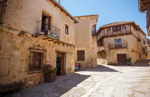 Pedraza House | The Bulin of Pedraza House of the Serrador