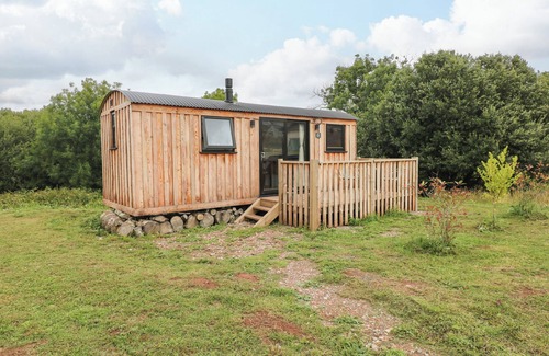 Cosheston Cottage | The Bumblebee
