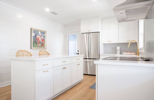 Saint Simons Island Condo | The Bungalows at St. Simons Park #638 - Stylish 2 Bedroom Beach Retreat Just Steps to Everything
