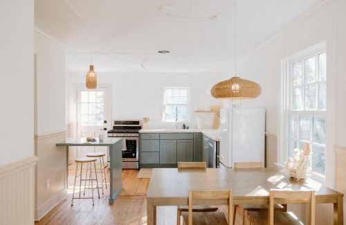 Wrightsville Beach House | The Bungalow Loft by WB Abodes